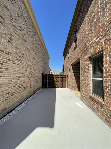 Building Photo - 12591 Akenside Rd