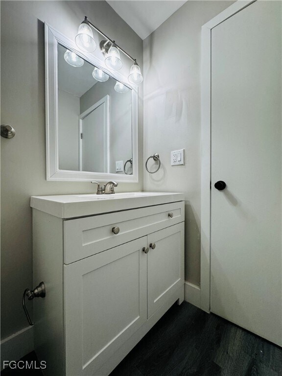 Building Photo - 4107 SE 18th Pl