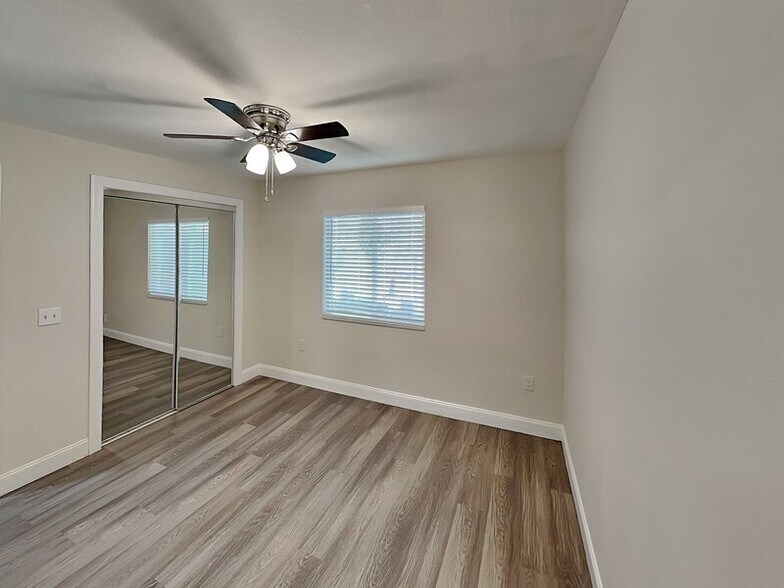 Building Photo - 536 Charles Ct