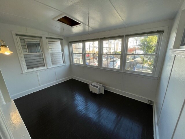 Building Photo - 2743 4th St NE