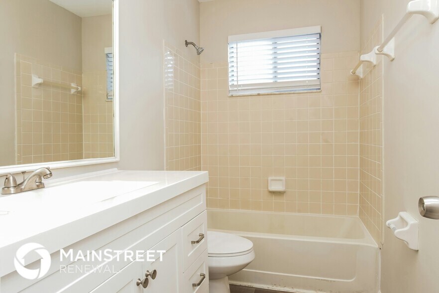 Building Photo - 8000 Krista Lynn Ct