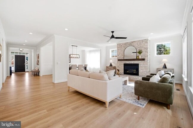 Building Photo - 6203 Mori St