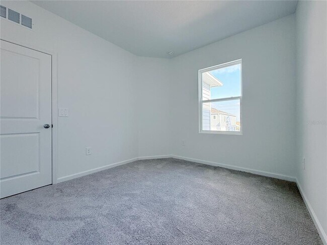 Building Photo - 388 Sol Vis Dr