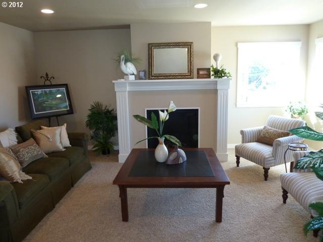 Building Photo - Charming 3 bedroom, 2 bath home