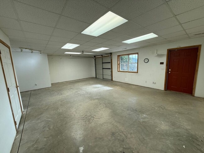 Building Photo - Guntersville, AL Home for Rent!