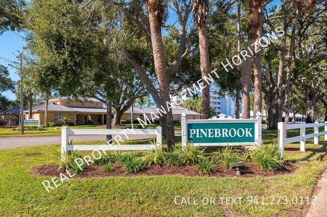 Building Photo - 3750 Pinebrook Cir