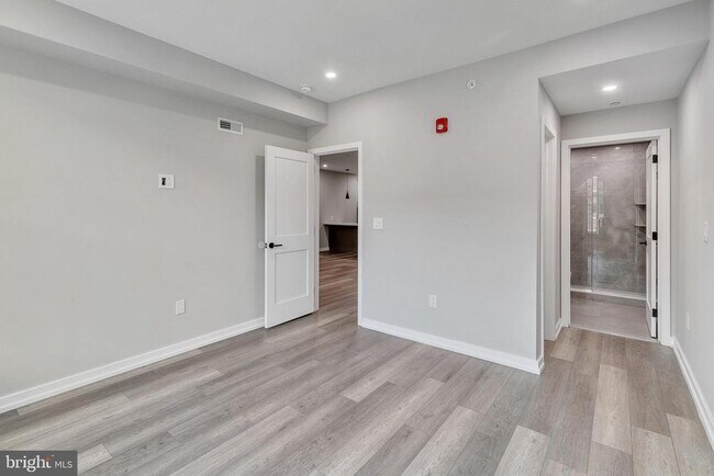 Building Photo - 752 S 16th St