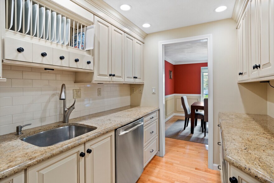 Building Photo - 35 Casey Cir