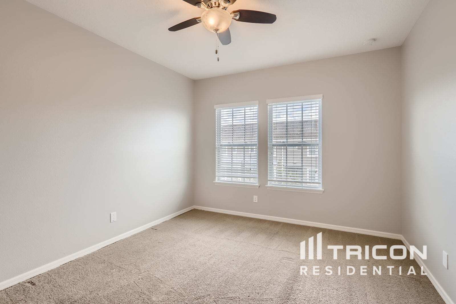 Building Photo - 836 Luarca Ln
