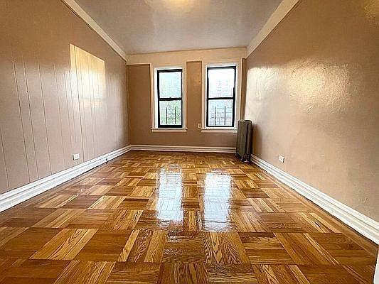 Building Photo - 3 bedroom in BRONX NY 10463