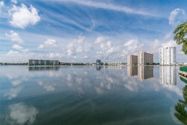 Building Photo - 2851 NE 183rd St