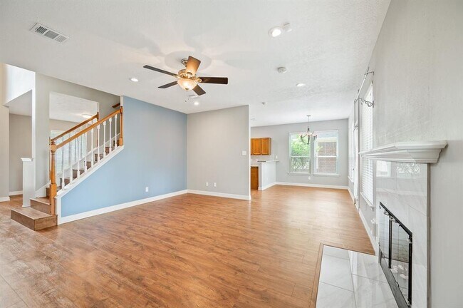 Building Photo - 209 McVoy Dr