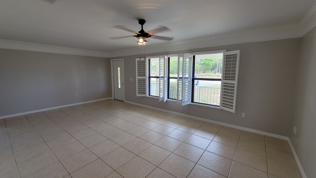 Building Photo - Port St. Lucie single-family home 3 bedroo...