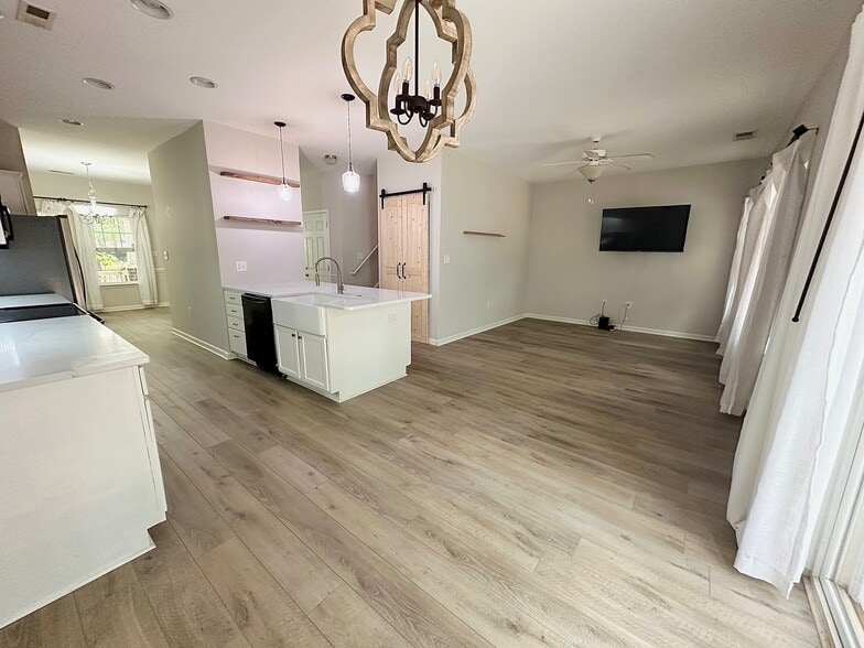 Building Photo - 126 Deep Gap Ct