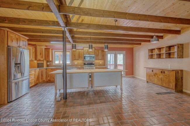 Building Photo - 109 Snowcap Dr