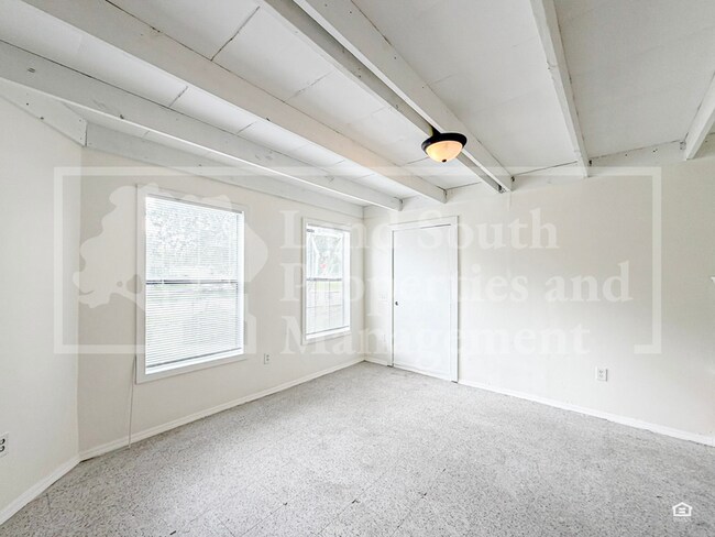 Building Photo - 3818 Ethel Ave