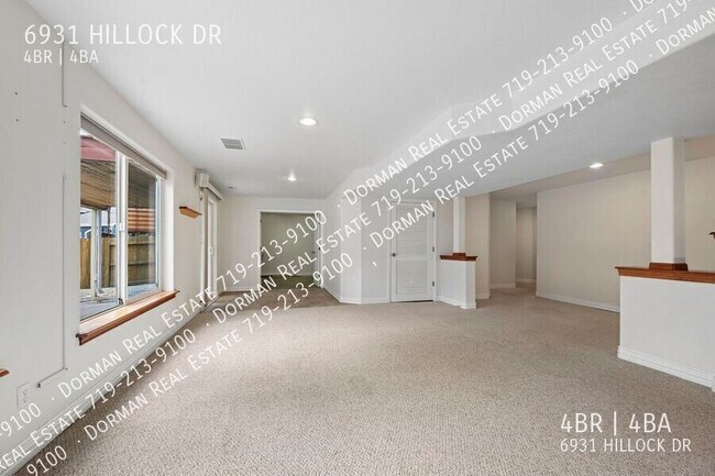 Building Photo - 6931 Hillock Dr