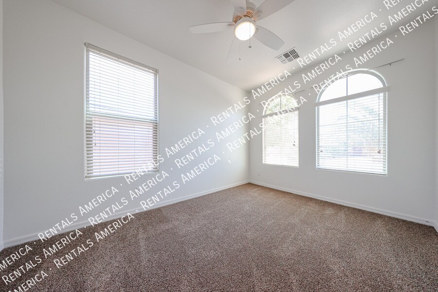 Building Photo - 41192 W Rio Bravo Dr