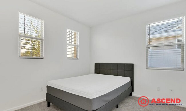 Building Photo - Beautiful 3-Bedroom Home in desired Highgate Community with Pool & Full Appliances!