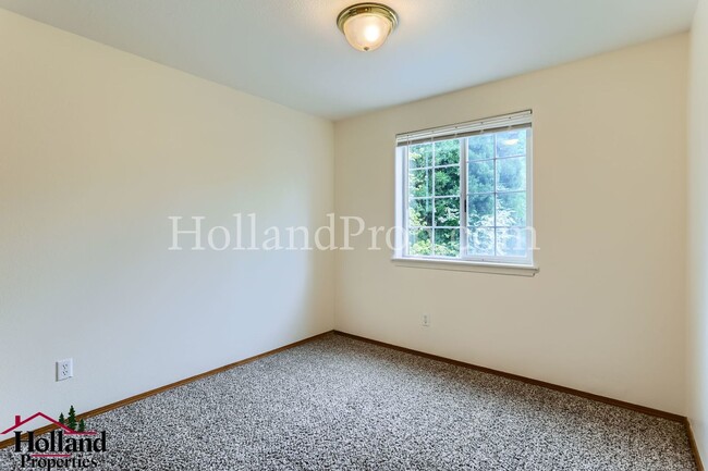 Building Photo - Cozy Comfort in Beaverton – 3-Bed, 2.5-Bat...