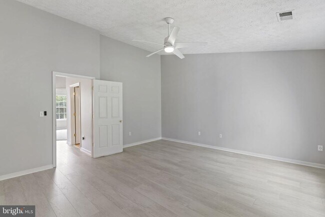 Building Photo - 8212 Silverton Ct