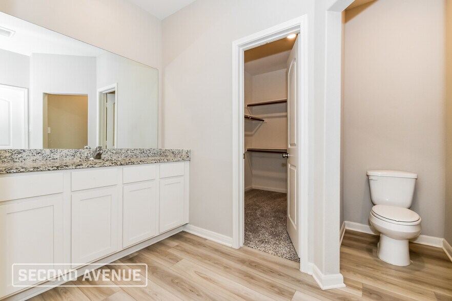 Building Photo - 2005 Erlinda Dr