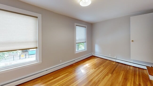 Building Photo - 9 Devotion St