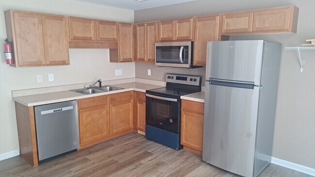 Building Photo - 100 Thermal Ct