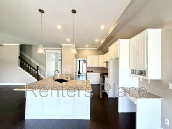 Building Photo - 3827 W Canton St