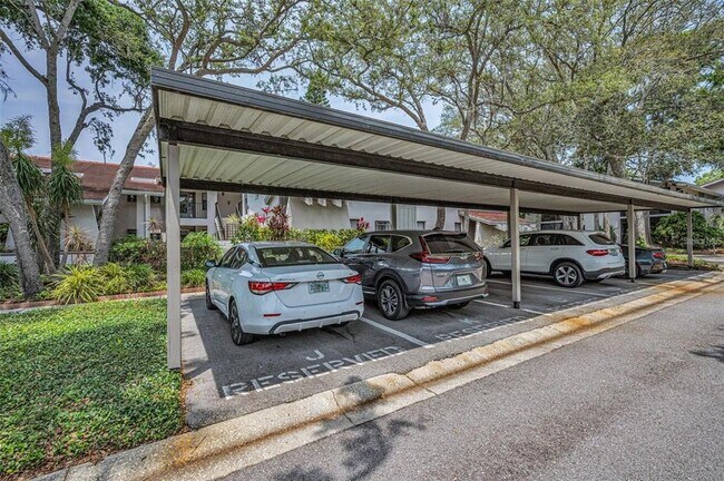 Building Photo - 300 S Florida Ave