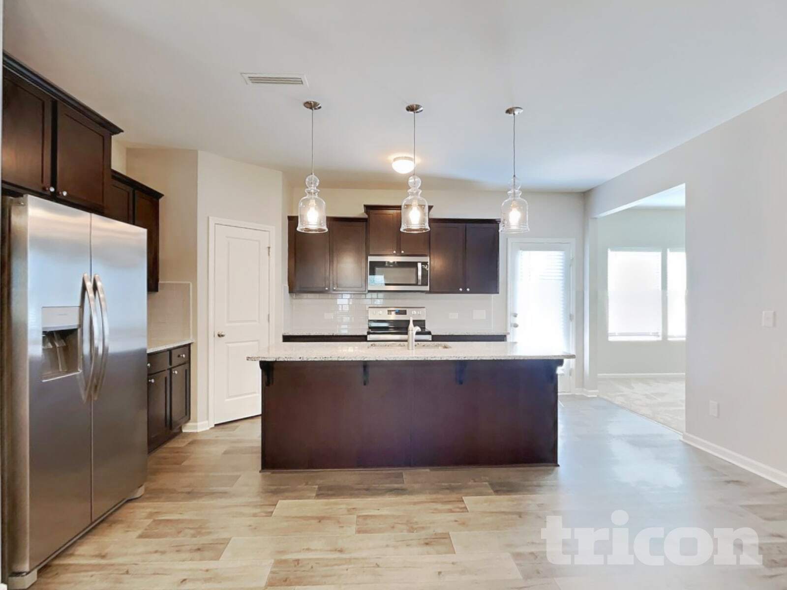 Building Photo - 635 Spencer Ln