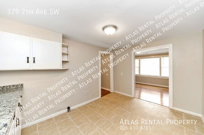 Building Photo - 379 7th Ave SW