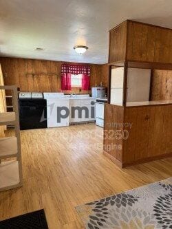 Building Photo - 687 Ada St