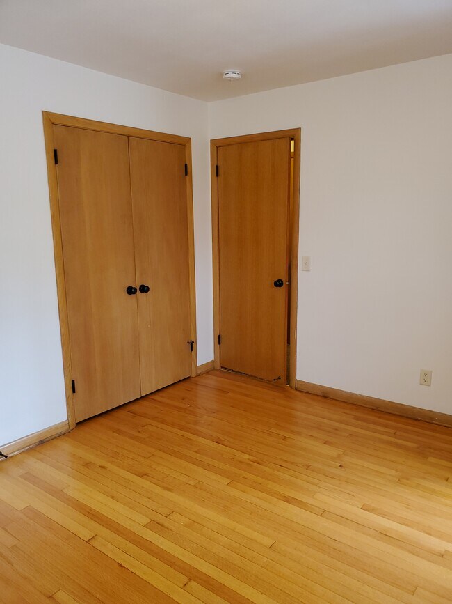 Building Photo - 4909 Ascot Ln