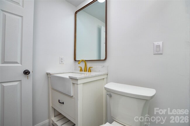 Building Photo - 5821 Hornet Dr