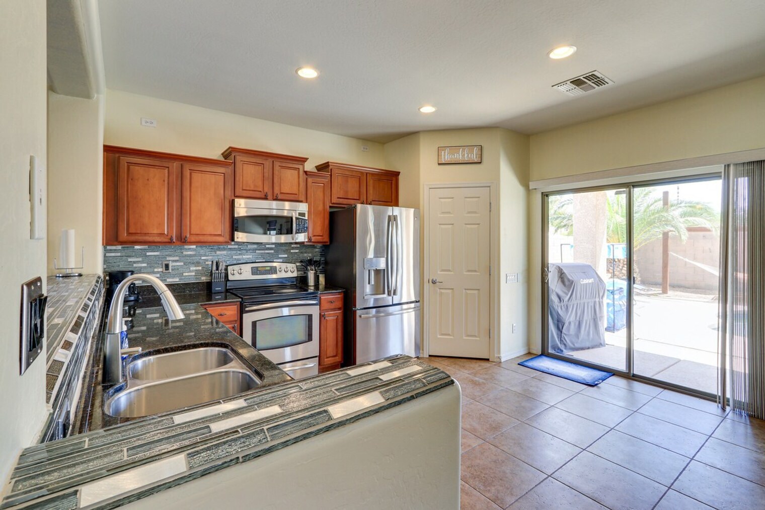 Building Photo - 19053 N Wilson St