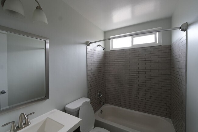 Building Photo - 5309 Boswell Pl