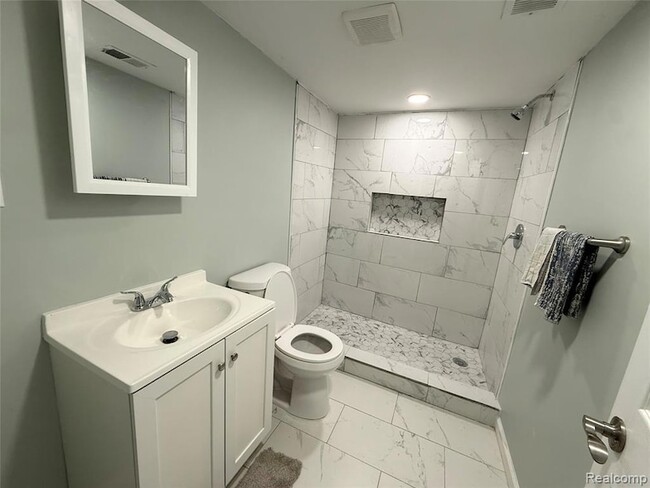 Building Photo - 2274 Findley Cir