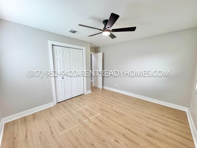 Building Photo - 6334 Feldspar St