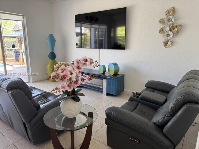 Building Photo - 17373 SW 47th Ct
