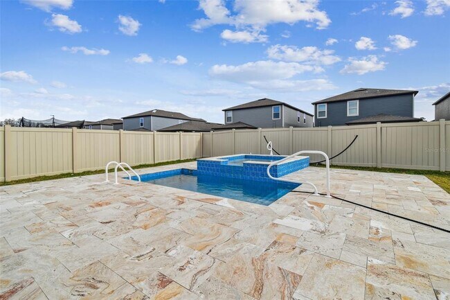 Building Photo - 8887 Little Bluestem Dr