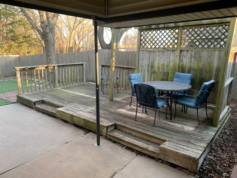 Building Photo - 2036 Marc Ave