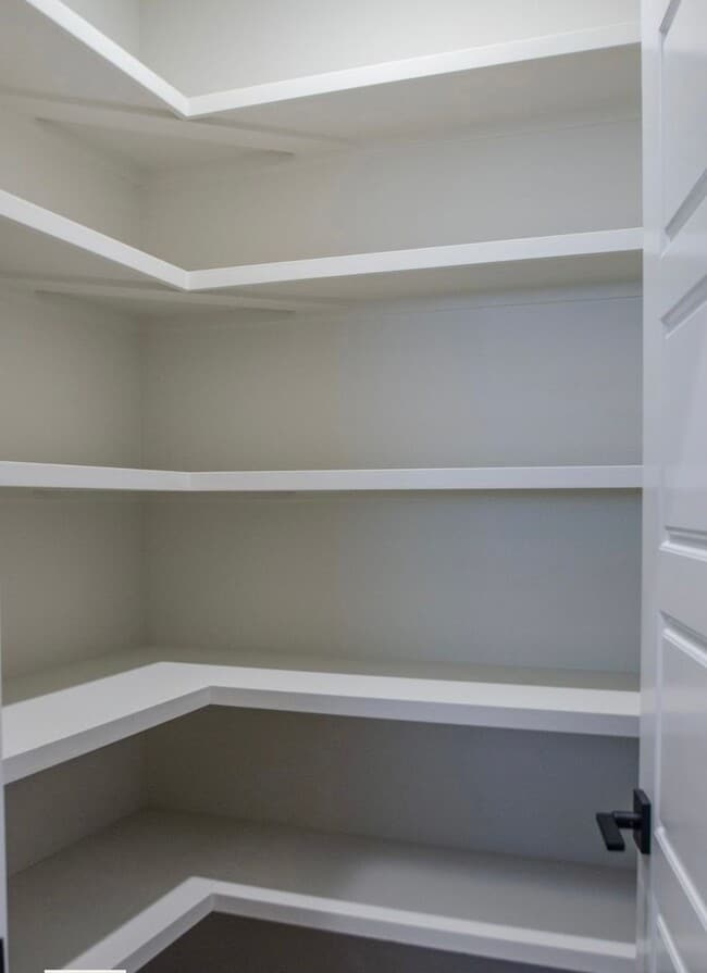 Building Photo - Gorgeous Newer Construction 4 Bedroom Home In The Highly Desirable Chisholm Ranch Subdivision!