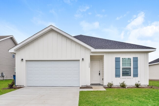 Building Photo - 1008 Autumns Wood Cir E