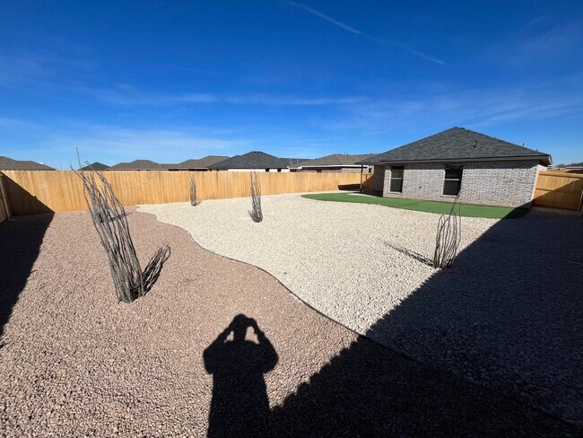 Building Photo - Brand new 3 bd/2 bth home in quiet neighborhood! Turf backyard with plants! All appliances! 10 mi...