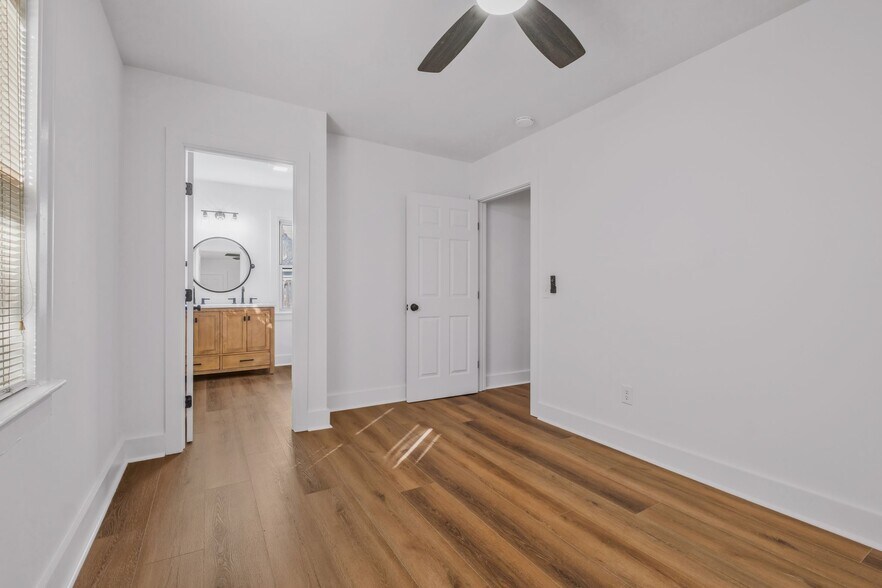 Building Photo - 223 Cumberland Dr