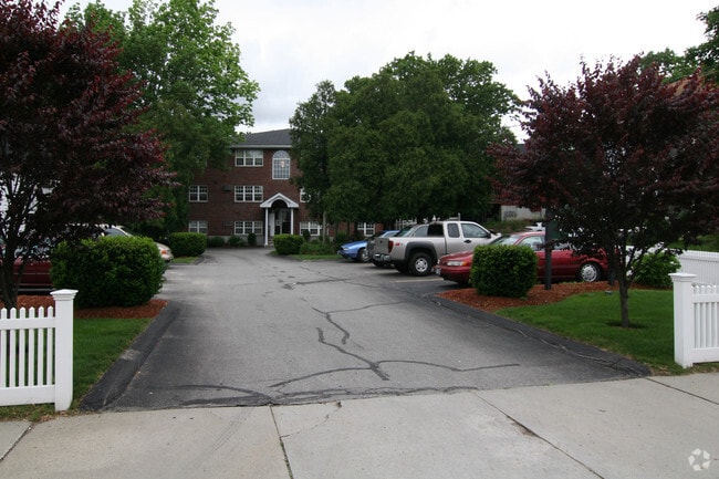Building Photo - Arlington Arms Apartments