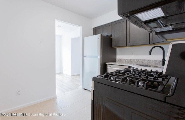 Building Photo - 78 Diane Dr