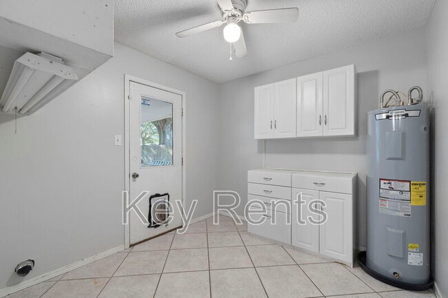 Building Photo - 6555 Bellview Pines Pl