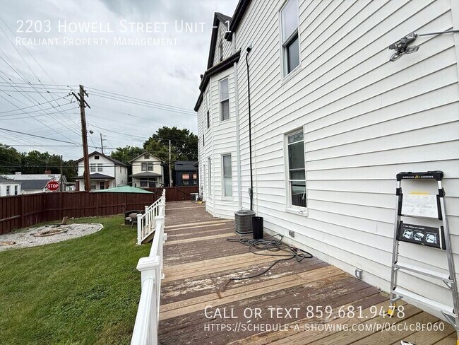 Building Photo - 2203 Howell St